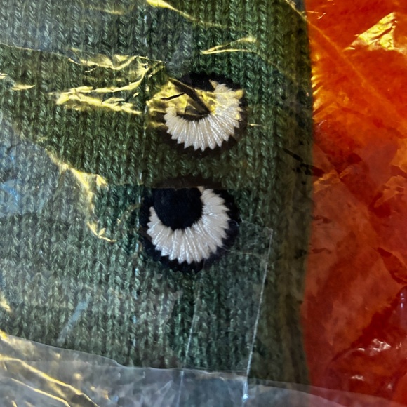 Anya Hindmarch Uniqlo collab green touch of wool heattech knitted gloves NWT - Picture 3 of 7